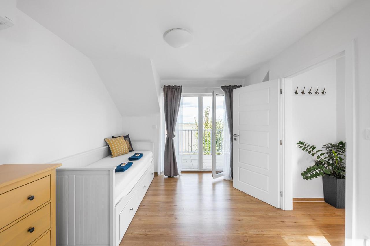 Apartmán Ema Dolní Dunajovice Exterior foto